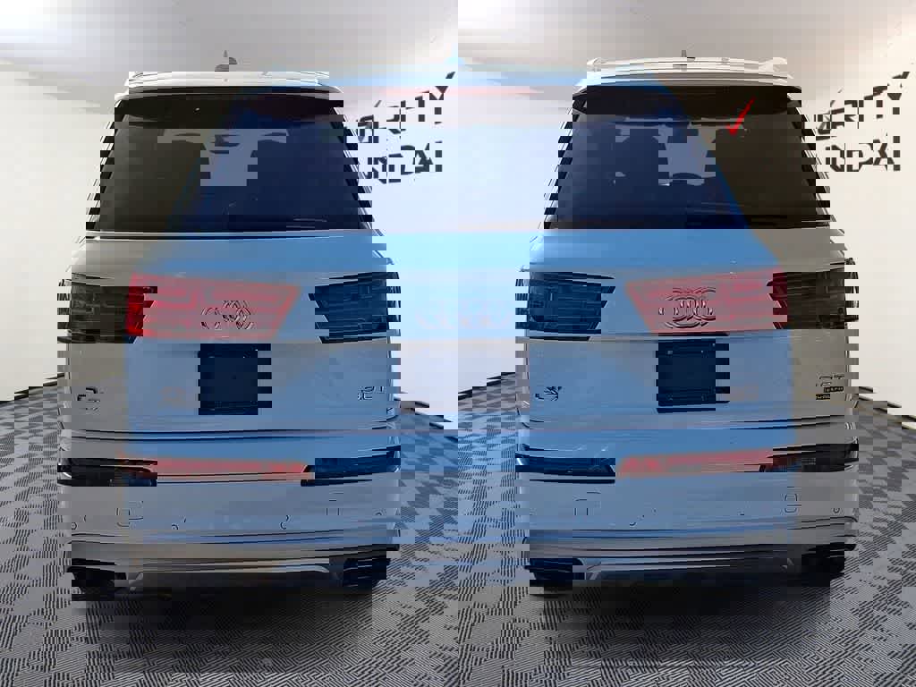 Used 2017 Audi Q7 3.0T Premium Plus w/ Premium Plus Package image 5