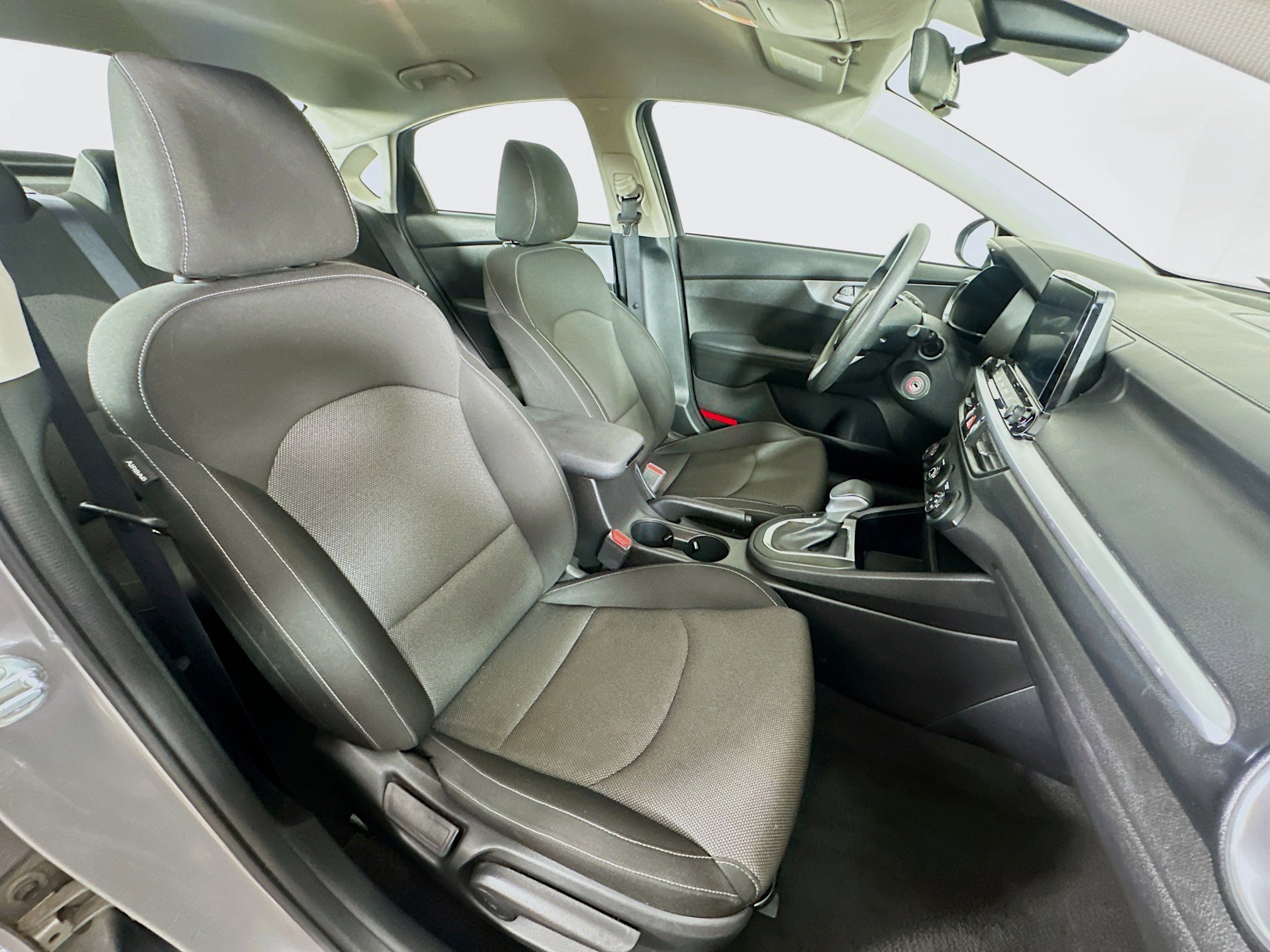 Used 2023 Kia Forte LXS image 28