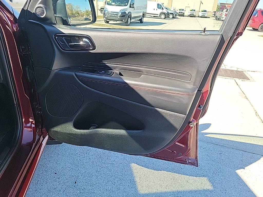 Used 2023 Dodge Durango GT image 23