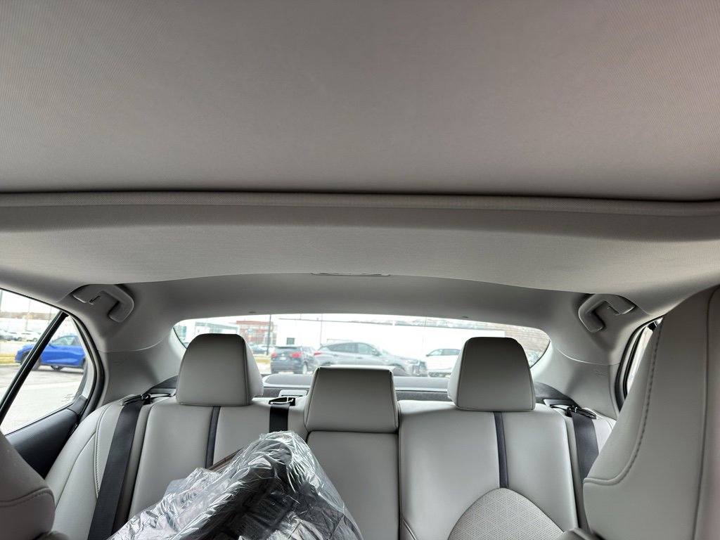 Used 2022 Toyota Camry XSE w/ Navigation Upgrade Package image 17
