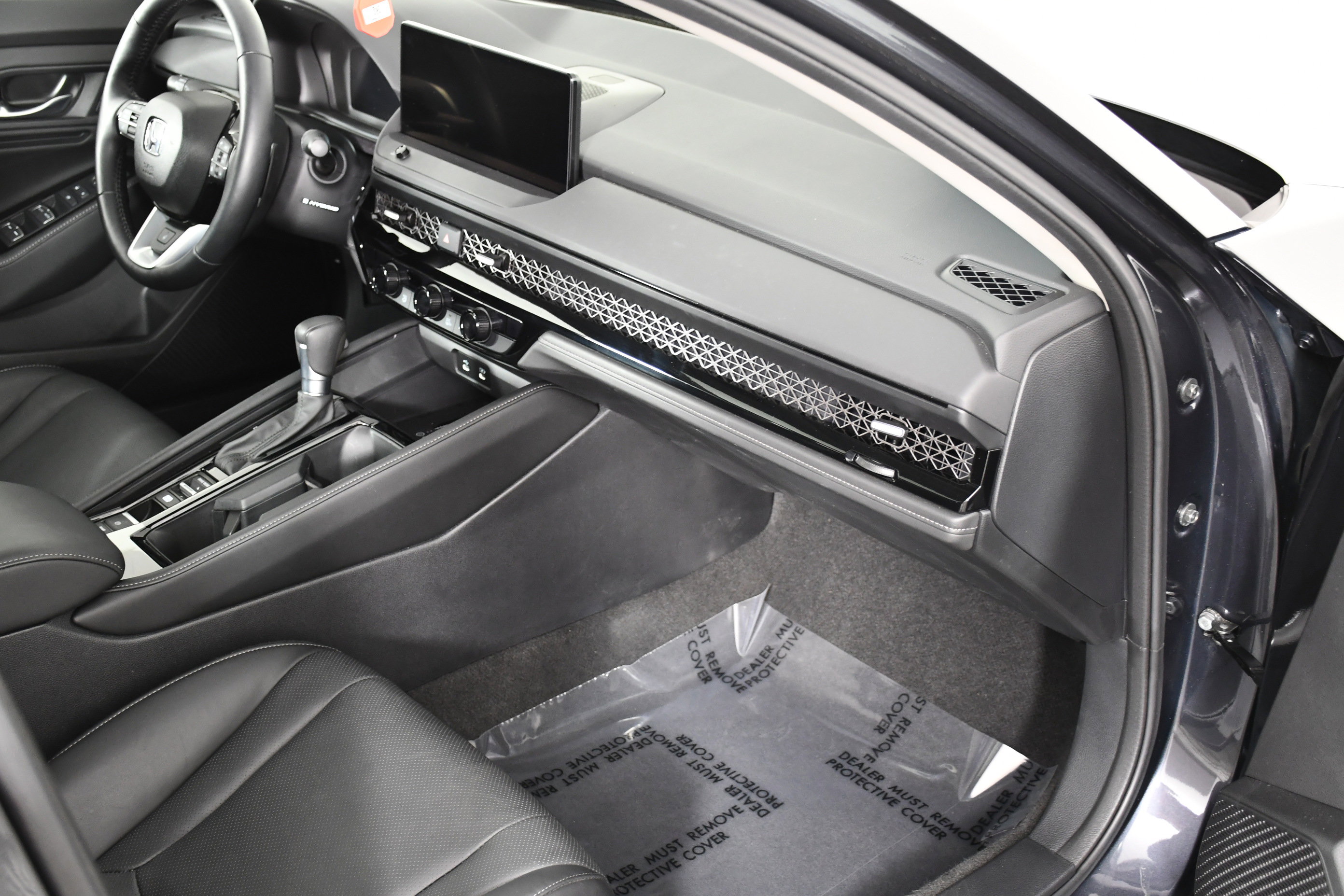 Certified 2025 Honda Accord Touring image 33