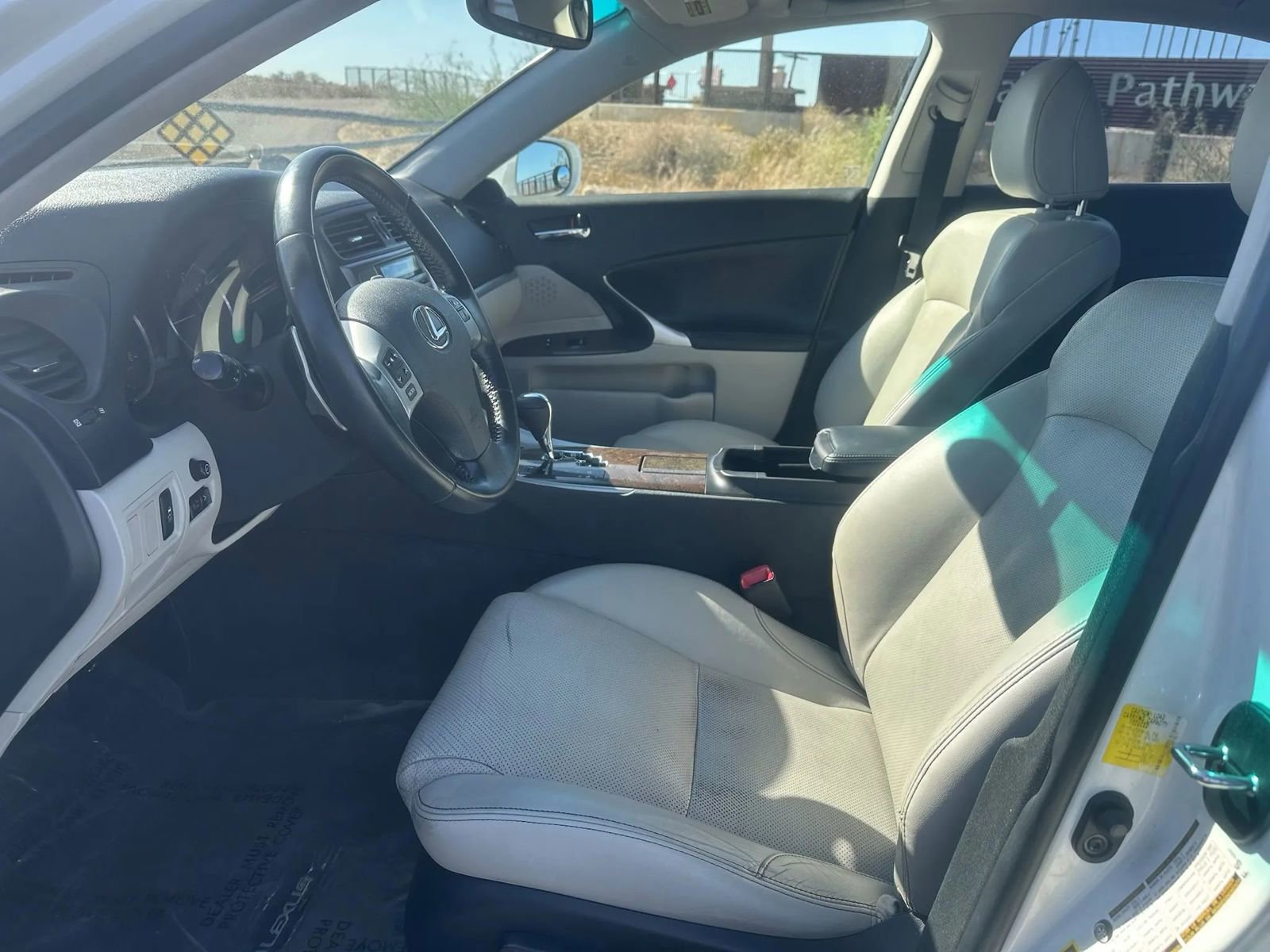 Used 2013 Lexus IS 250 w/ Premium Pkg Value Edition RWD image 7