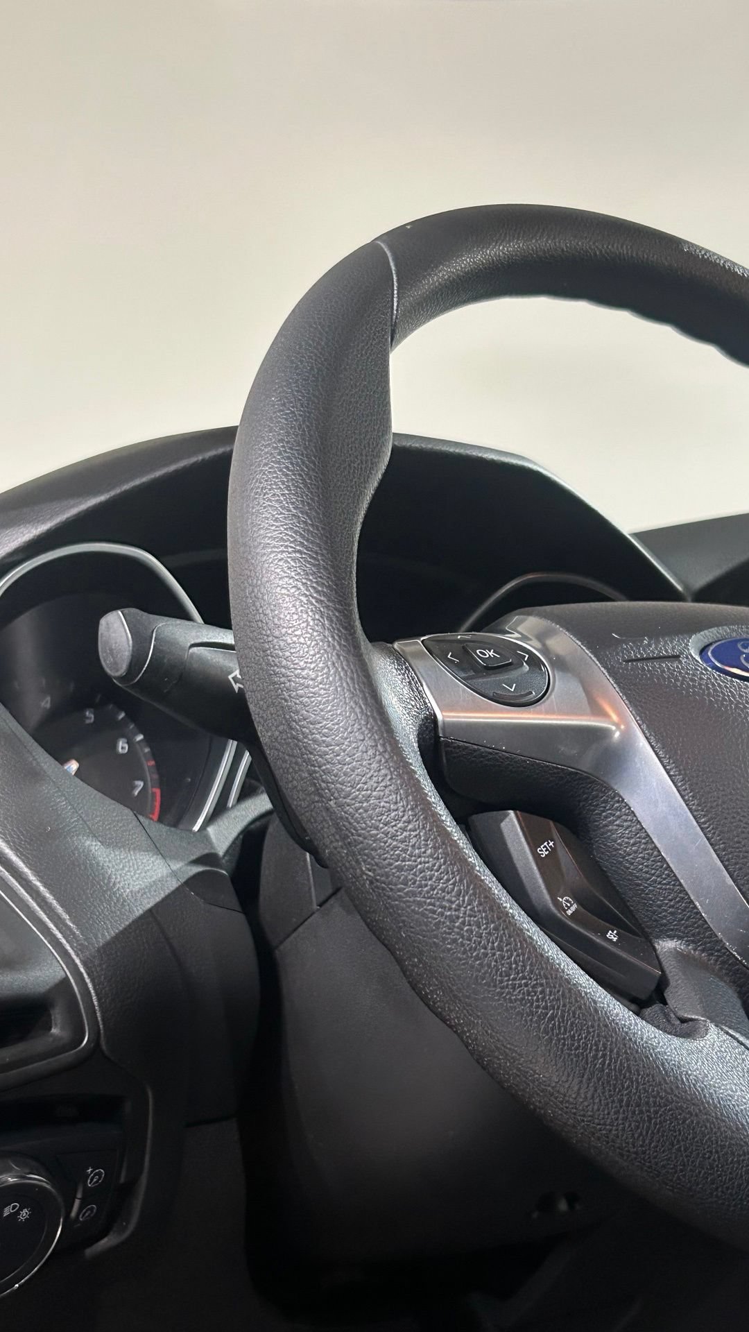 Used 2013 Ford Focus SE FWD image 35