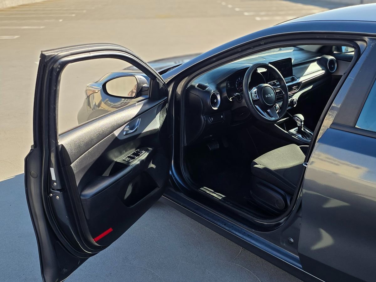 Used 2022 Kia Forte Sedan FWD image 38