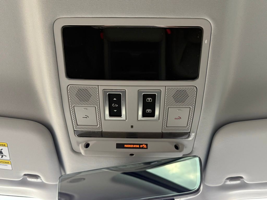 New 2026 Land Rover Defender 110 S image 28