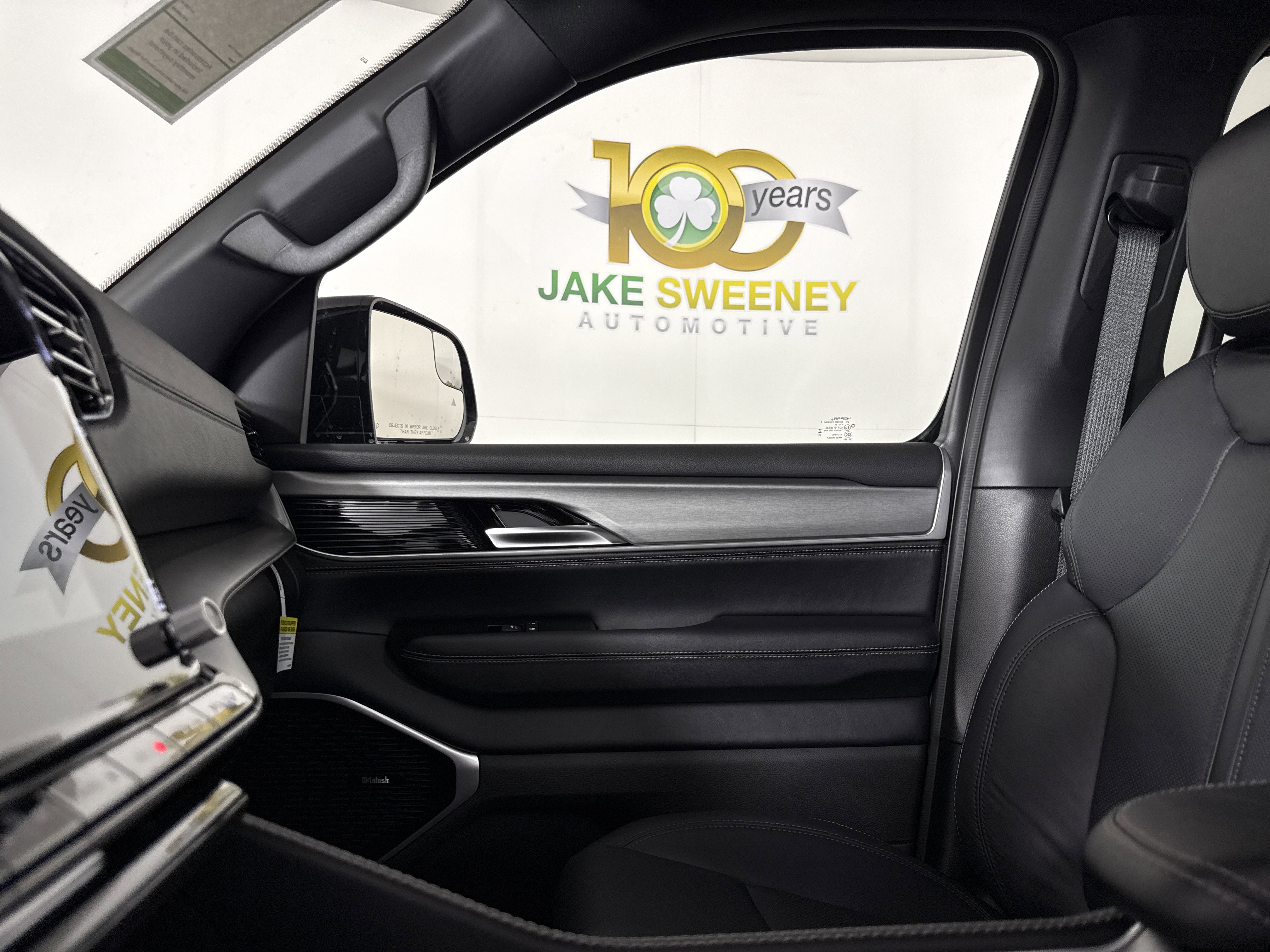 New 2025 Jeep Wagoneer L Series III w/ Quick Order Package 25C Super image 25