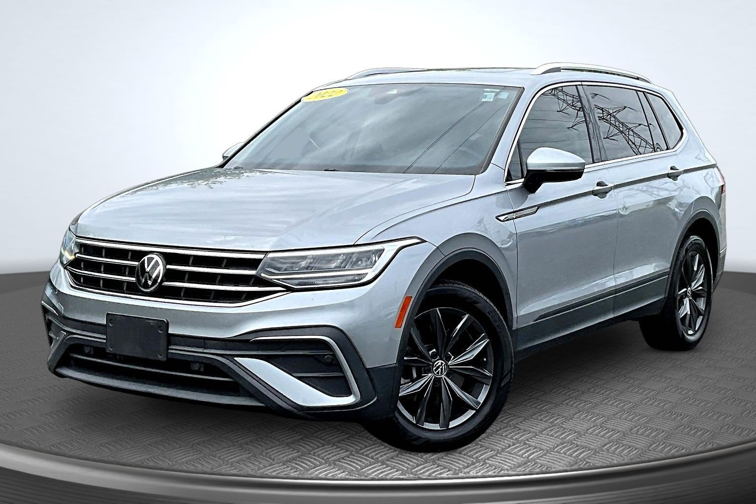 Used 2022 Volkswagen Tiguan SE