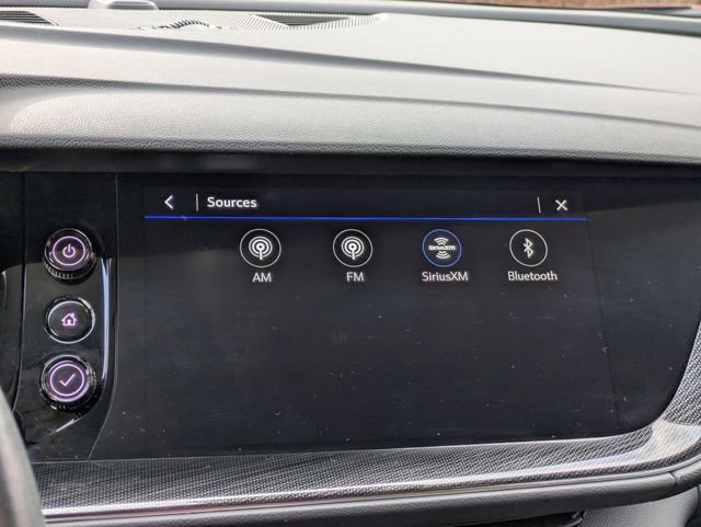 Used 2023 Buick Envision Essence image 22