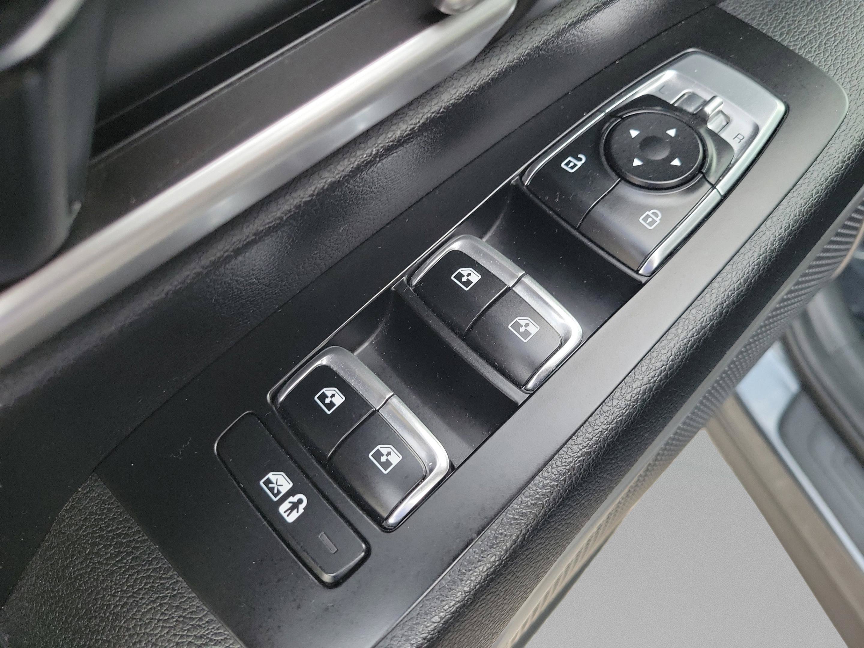 Used 2023 Kia Telluride LX FWD image 36