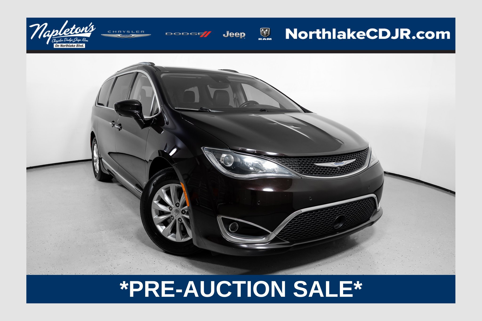 Used 2018 Chrysler Pacifica Touring-L w/ Advanced Safetytec Group FWD image 1