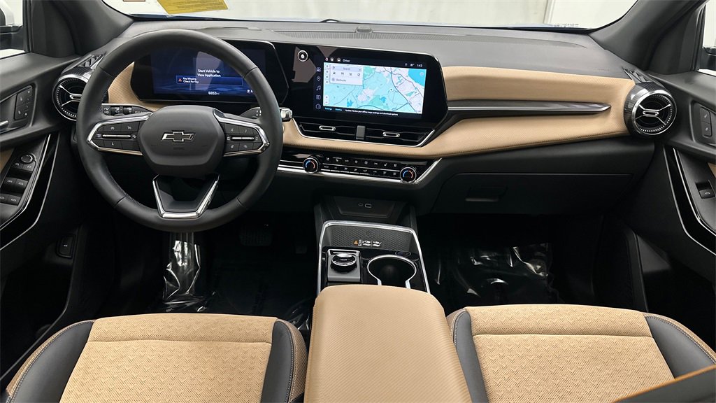 Used 2025 Chevrolet Equinox ACTIV w/ Safety and Technology Package image 28