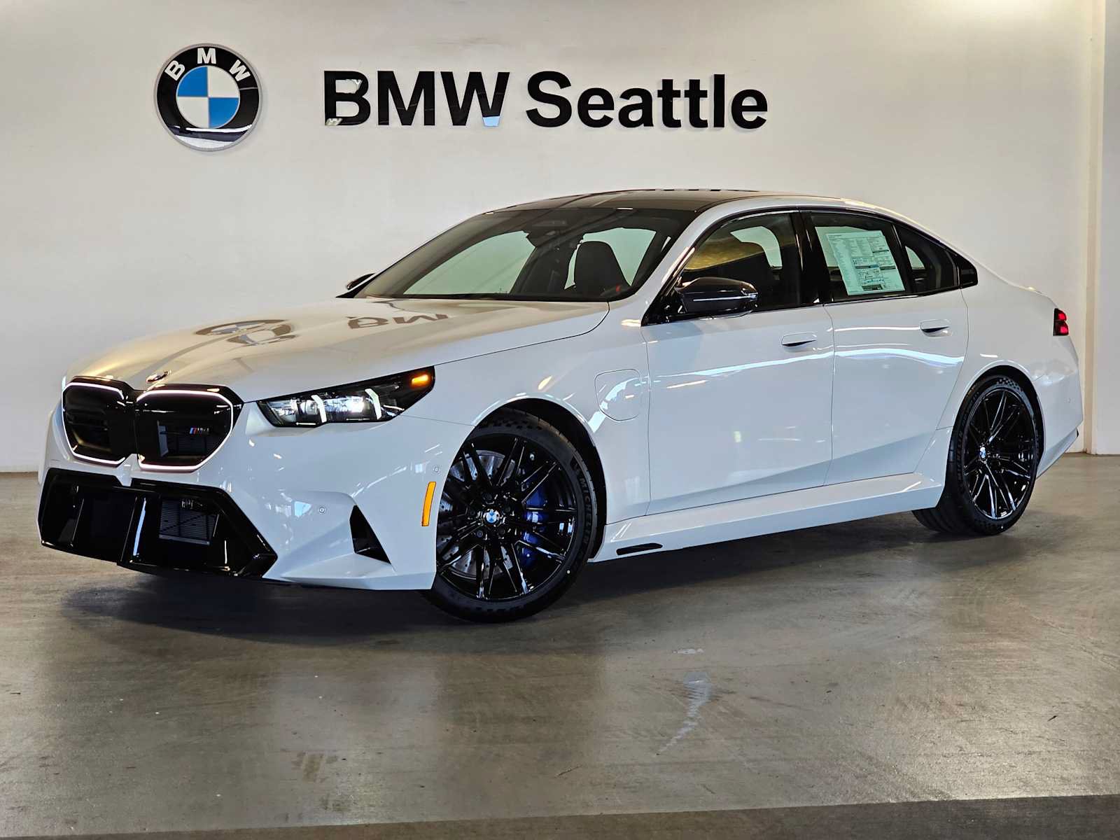 New 2026 BMW M5 w/ Carbon Package