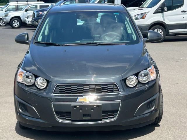 Used 2015 Chevrolet Sonic LT w/ Fun and Sun Package FWD image 3