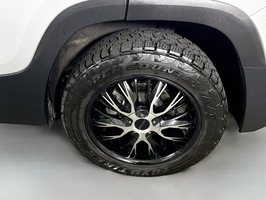 Used 2022 GMC Terrain SLT image 34