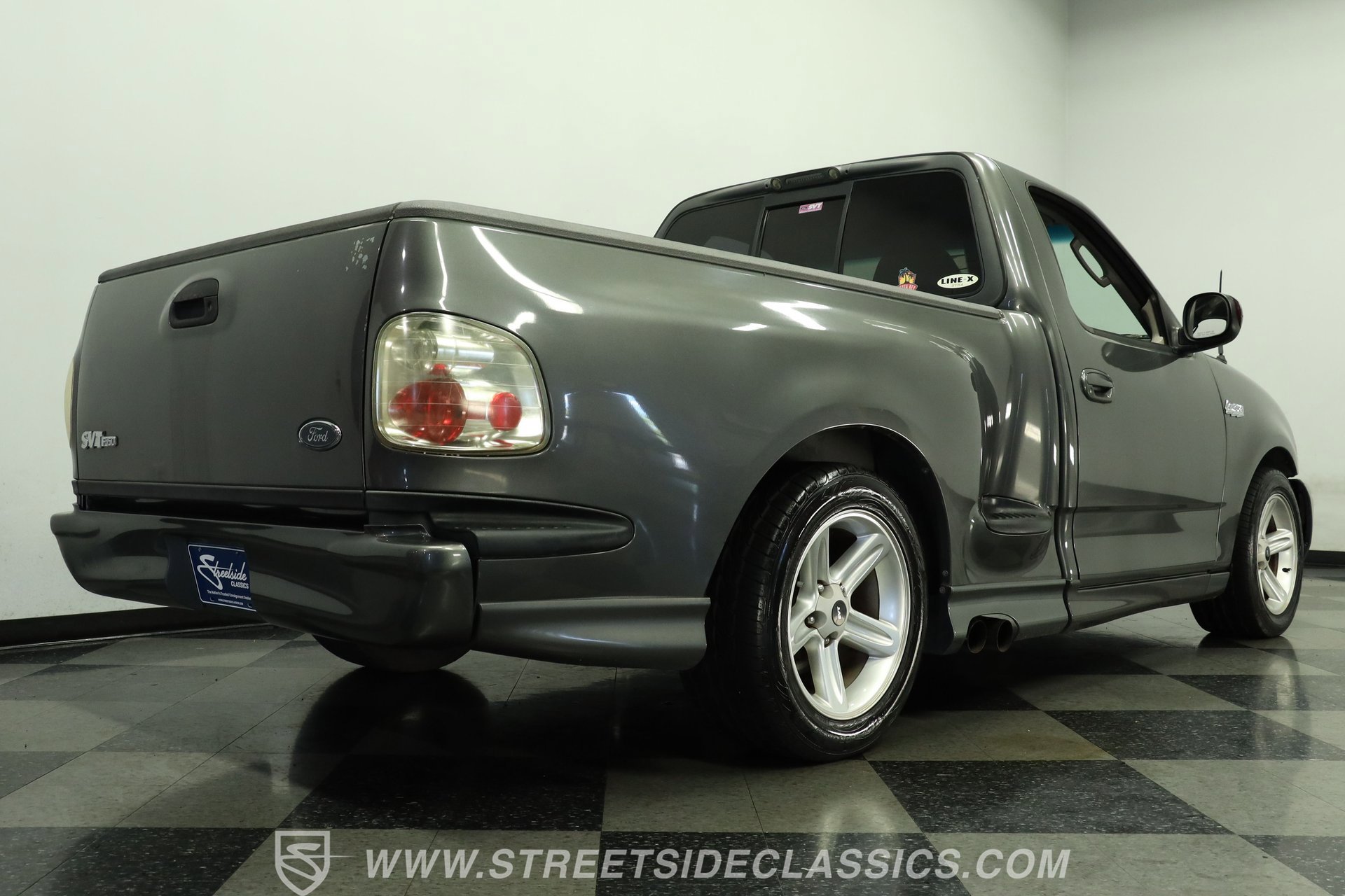 Used 2003 Ford F150 Lightning RWD image 26