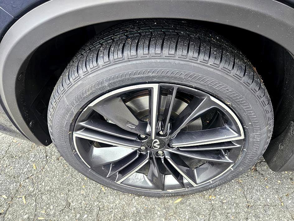 Used 2023 INFINITI QX50 Sport image 19