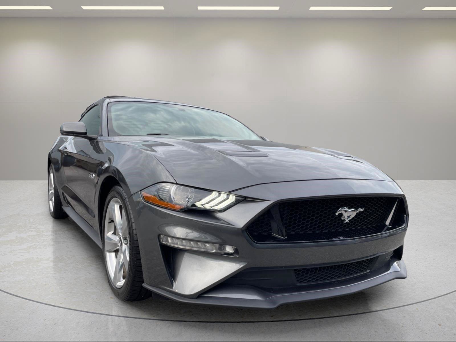 Used 2018 Ford Mustang GT Premium RWD image 7