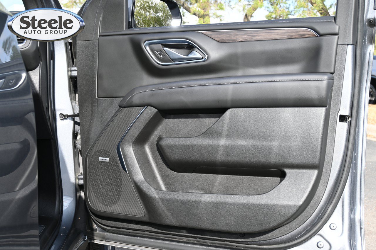 Used 2022 Chevrolet Tahoe LT w/ Luxury Package RWD image 28