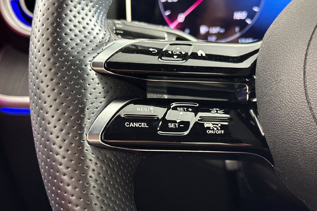 Used 2022 Mercedes-Benz C 300 Sedan image 27