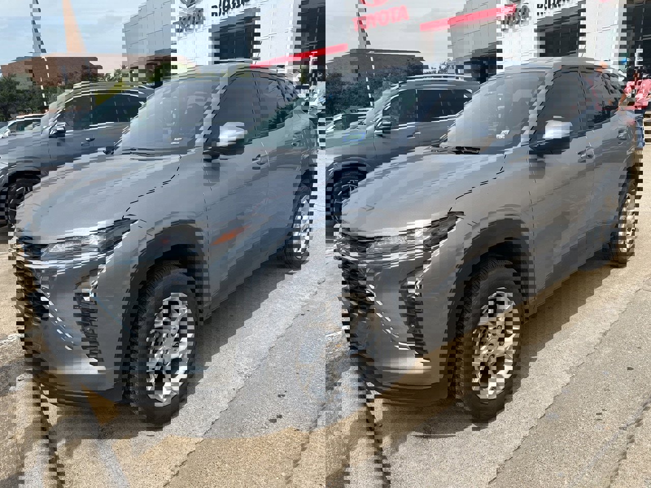Used 2025 Chevrolet Trax LS w/ LS Convenience Package