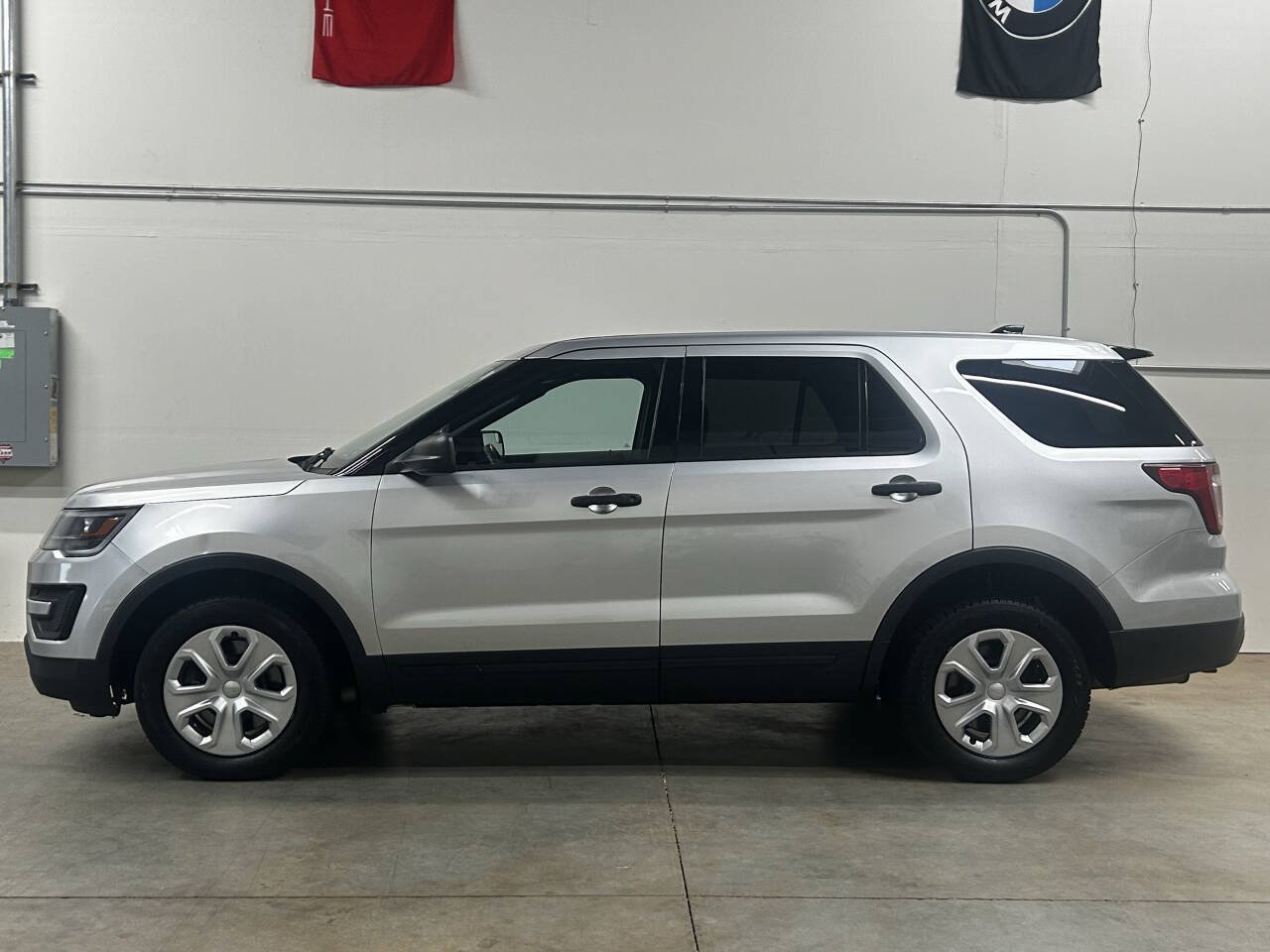 Used 2017 Ford Explorer 4WD Police Interceptor w/ Ready For The Road Package image 1