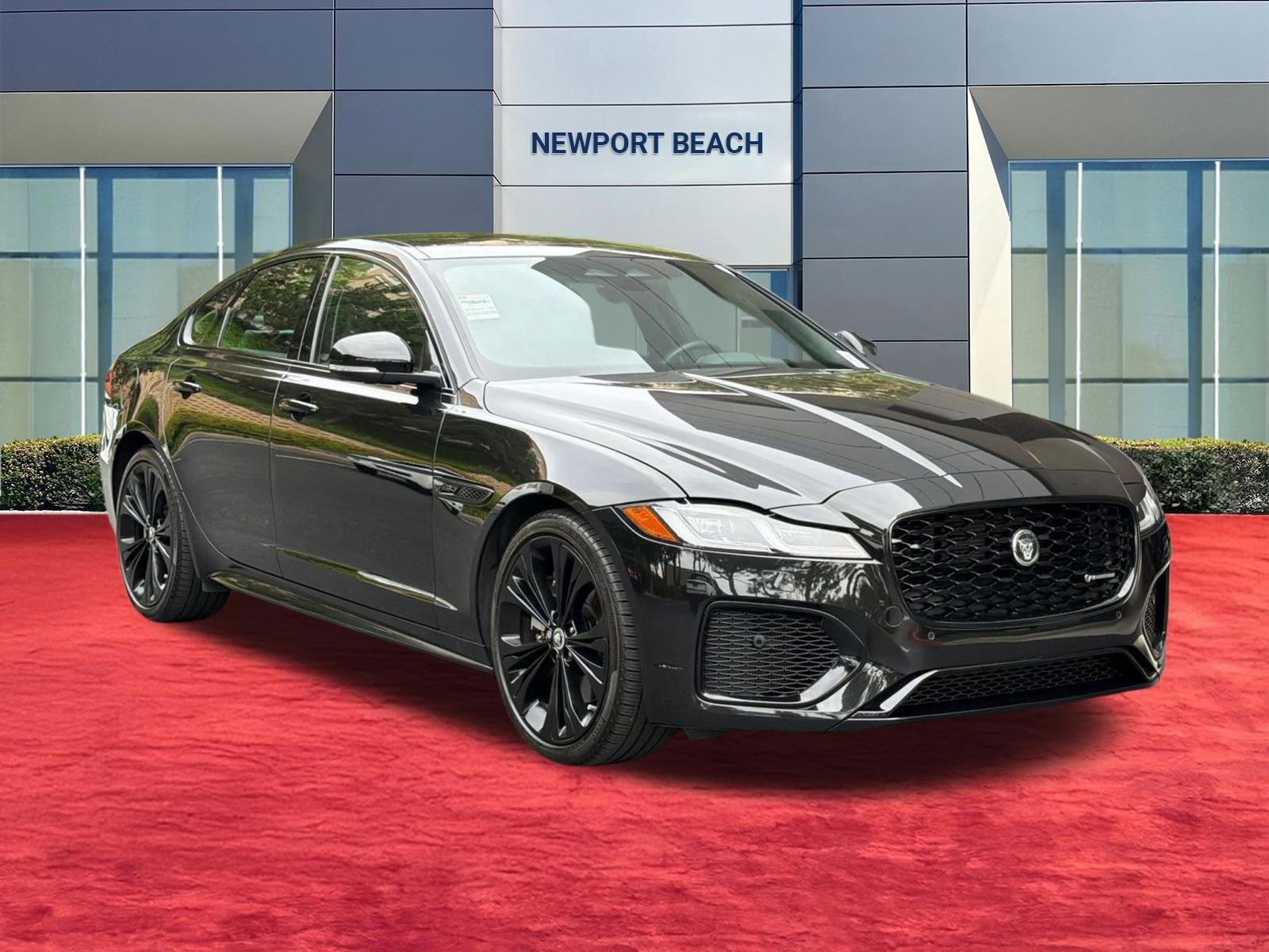 Used 2024 Jaguar XF R-Dynamic SE image 7