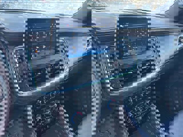 Used 2024 Chevrolet Tahoe Z71 w/ Luxury Package image 25