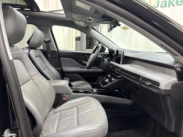 Used 2020 Lincoln Corsair Reserve w/ Equipment Group 201A image 32