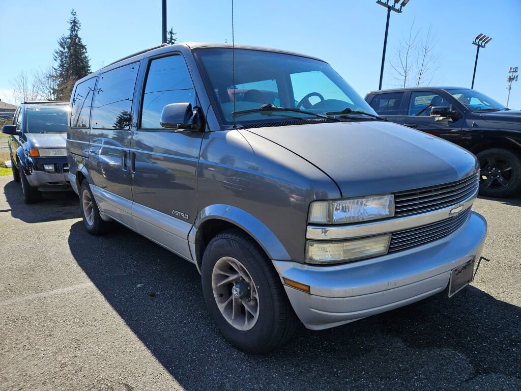 Used 1999 Chevrolet Astro Passenger image 4