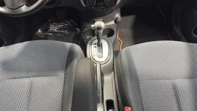 Used 2018 Nissan Versa Note SV FWD image 17