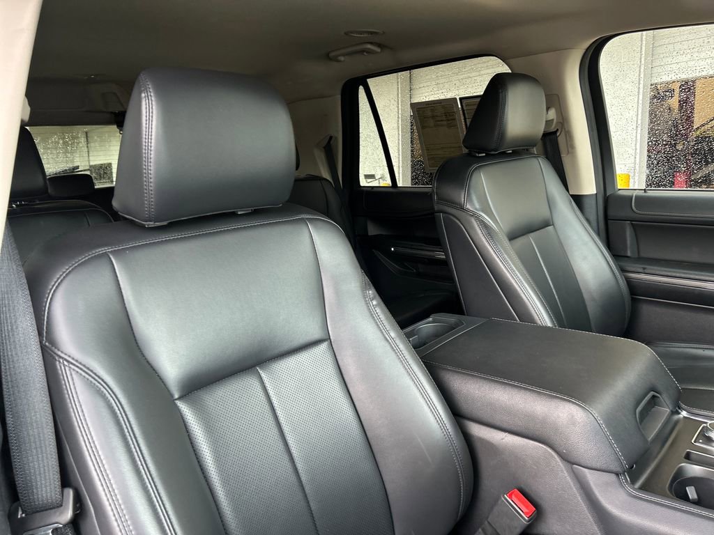 Used 2024 Ford Expedition XLT AWD/4WD image 15