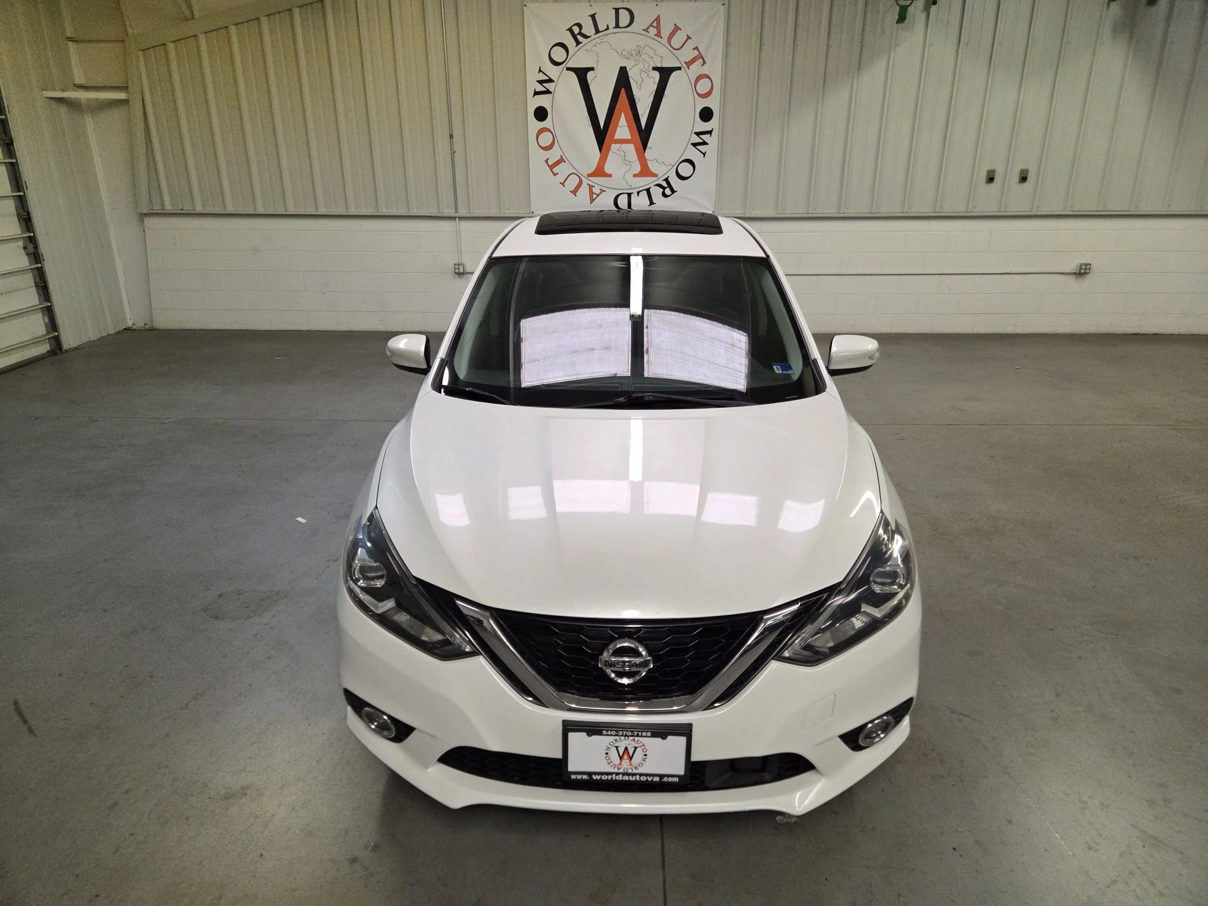 Used 2016 Nissan Sentra SL w/ Technology Package FWD image 12