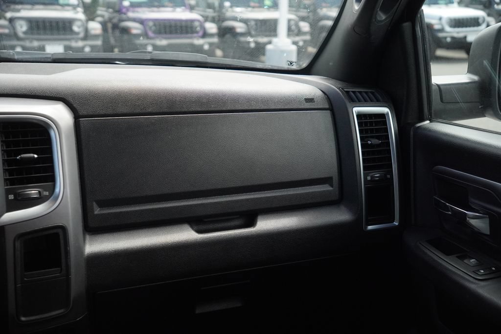 Used 2021 RAM 1500 Warlock RWD image 34