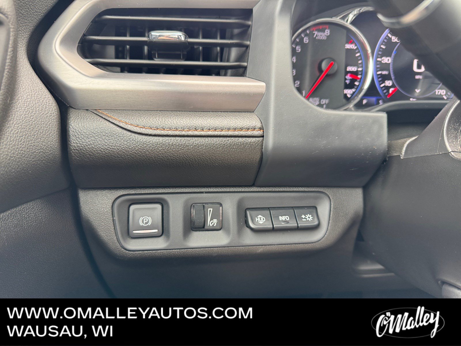 Used 2023 GMC Acadia AT4 w/ Technology Package AWD/4WD image 18