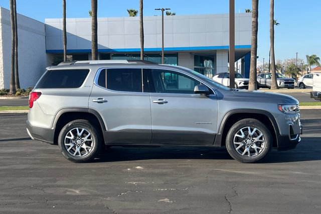 Used 2023 GMC Acadia SLT image 3