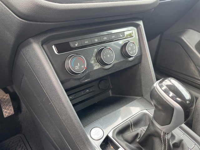 Used 2023 Volkswagen Tiguan S image 24