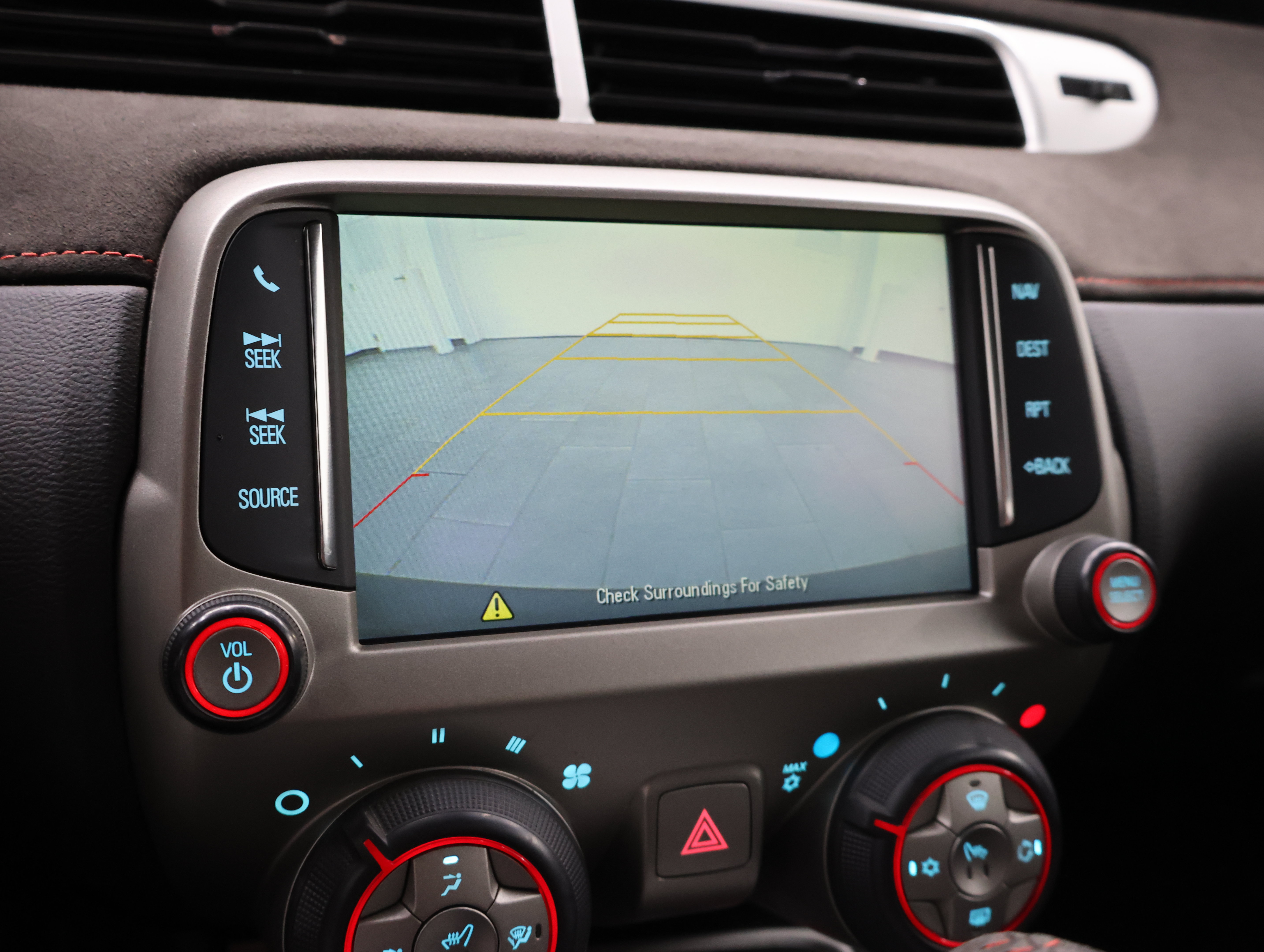 Used 2015 Chevrolet Camaro ZL1 RWD image 16