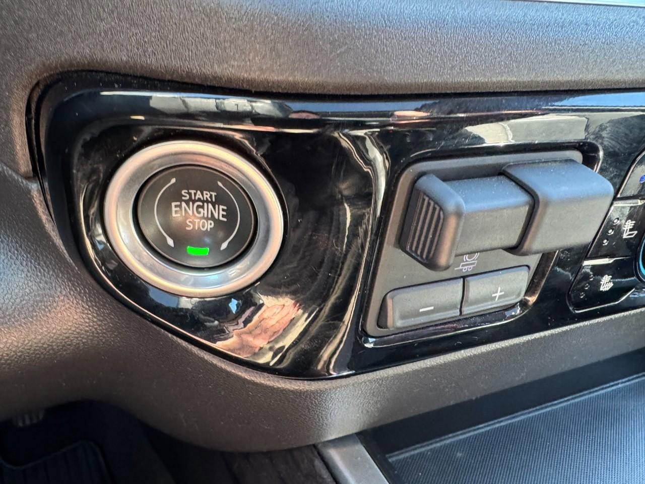Used 2022 Chevrolet Silverado 1500 LTZ w/ Technology Package image 24