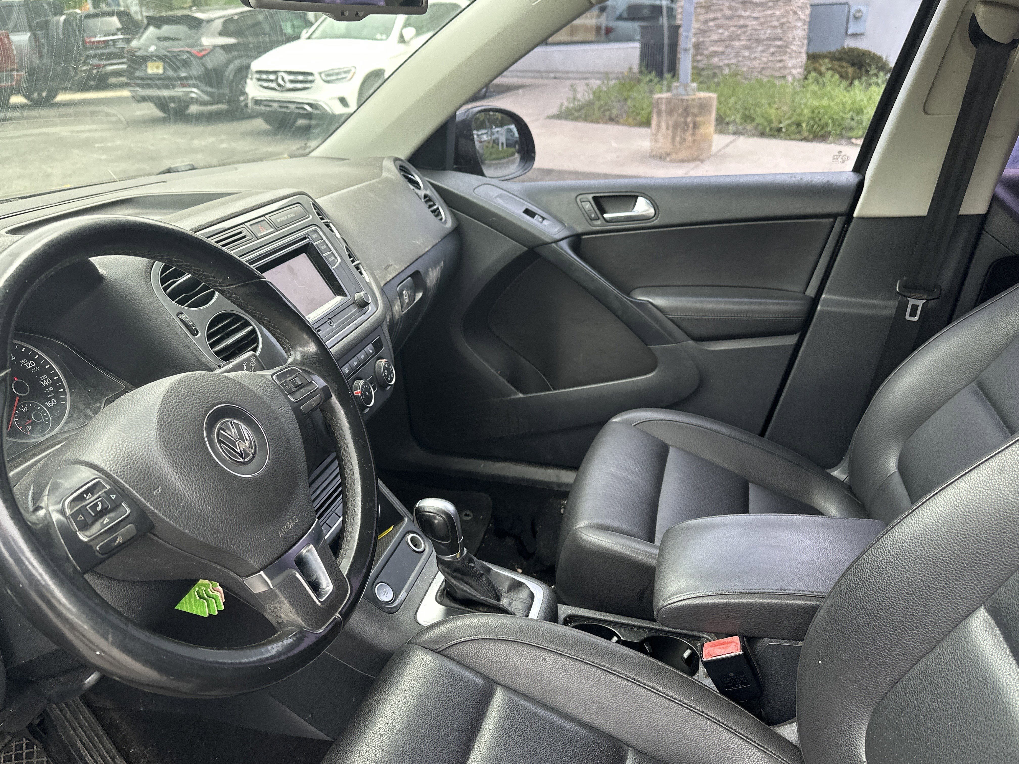 Used 2016 Volkswagen Tiguan S FWD image 8