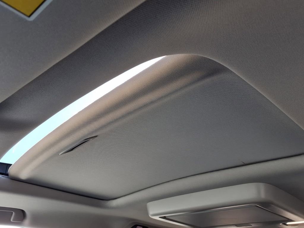 New 2026 Honda Odyssey Touring image 24