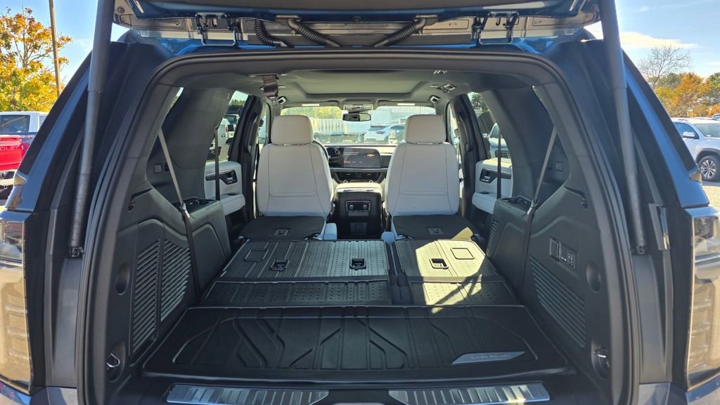 New 2026 Chevrolet Tahoe Premier w/ Sun And Tow Package AWD/4WD image 7
