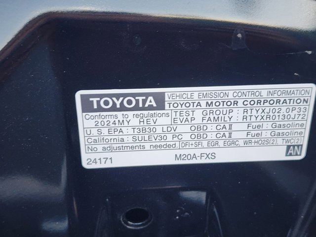Used 2024 Toyota Prius LE FWD image 23