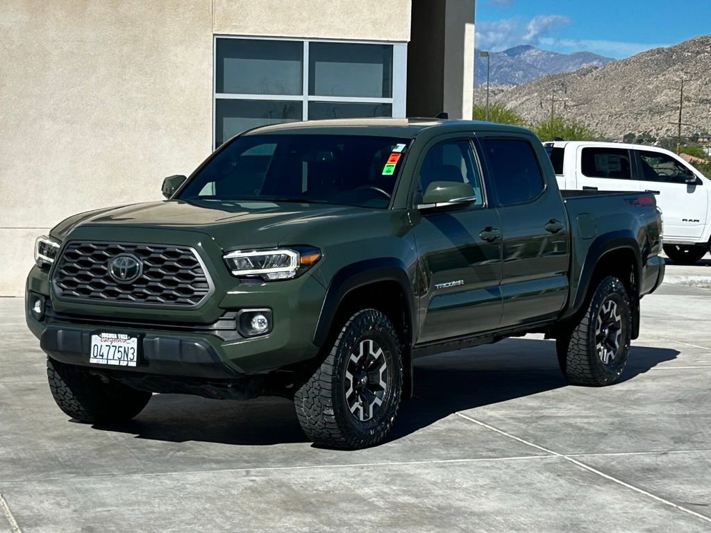 Used 2022 Toyota Tacoma TRD Off-Road w/ Technology Package image 3