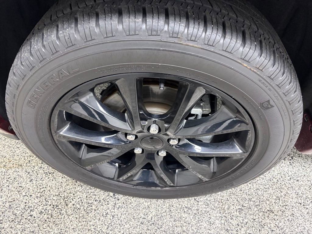 Used 2018 Dodge Durango GT w/ Blacktop Package AWD/4WD image 10