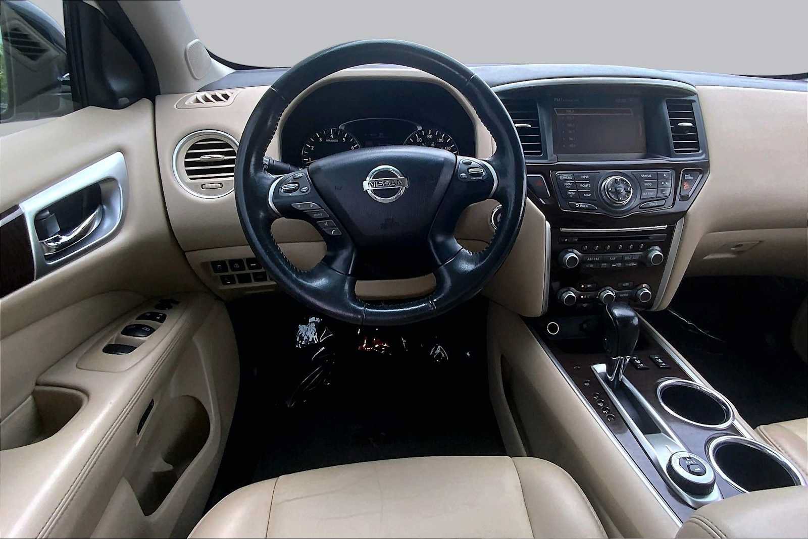 Used 2016 Nissan Pathfinder SL w/ SL Premium Package AWD/4WD image 5