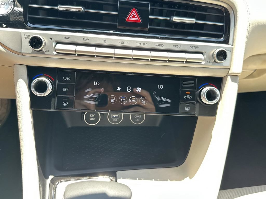 New 2026 Genesis G70 2.5T RWD image 19