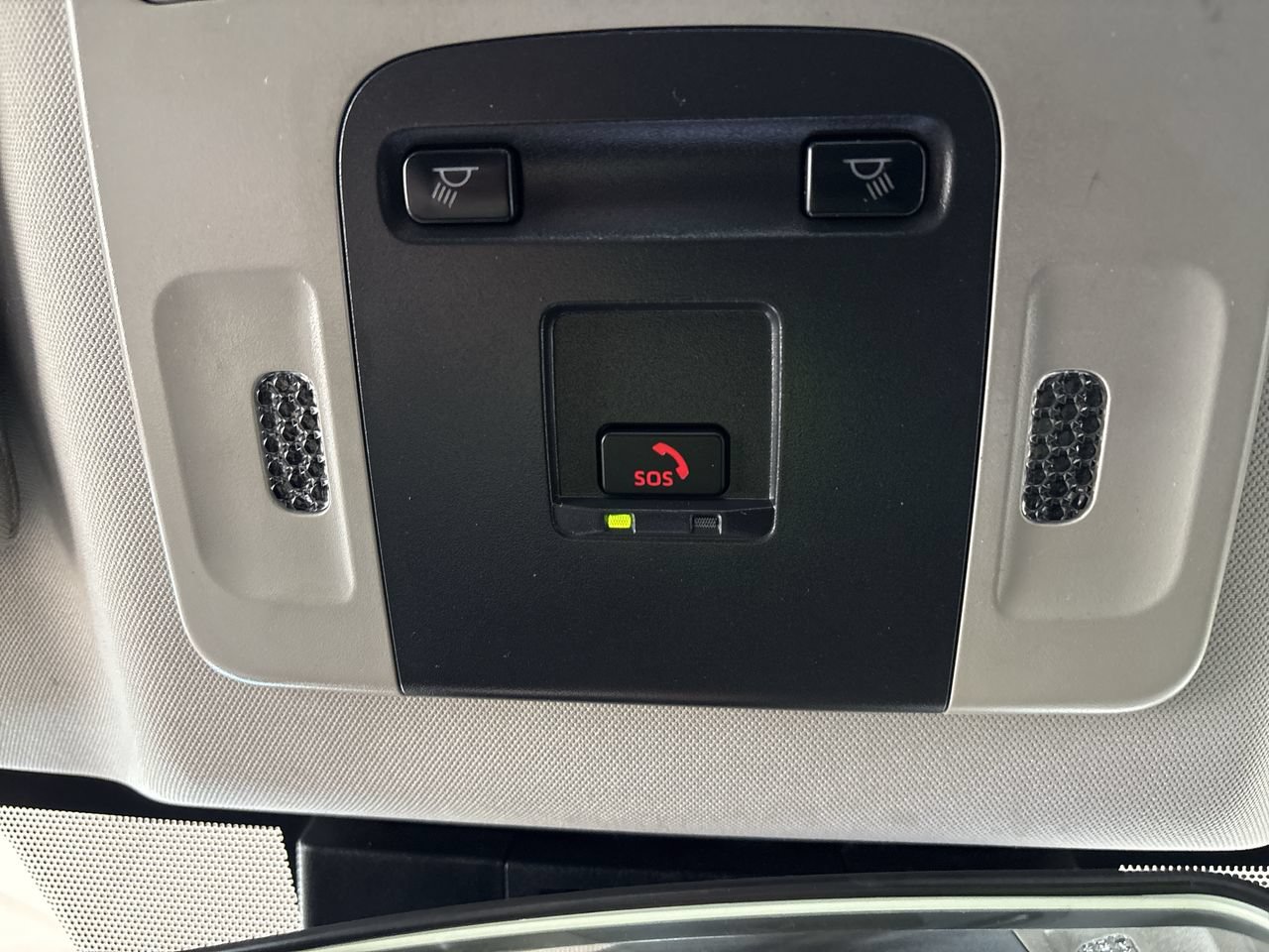 Used 2025 Toyota Camry LE FWD image 16