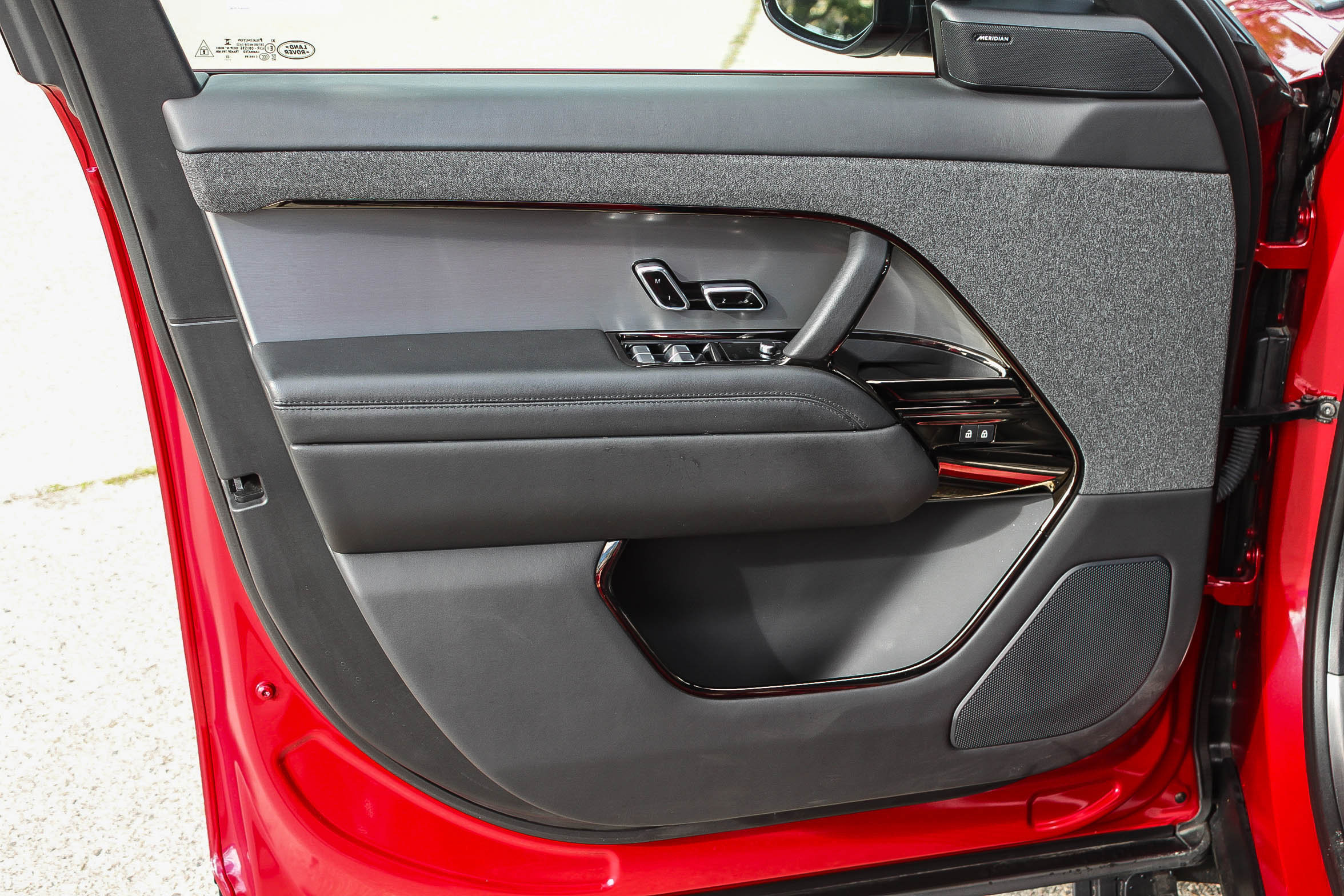 Used 2023 Land Rover Range Rover Sport SE image 22