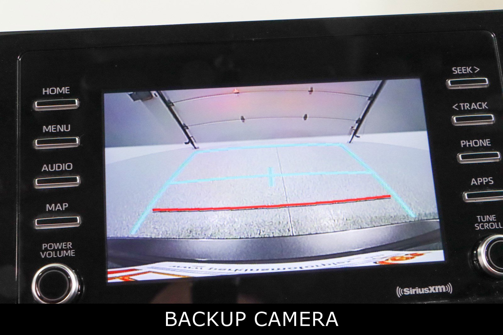 Used 2024 Toyota Camry SE image 18