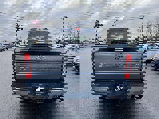 Used 2022 Ford F350 XLT w/ XLT Premium Package image 5